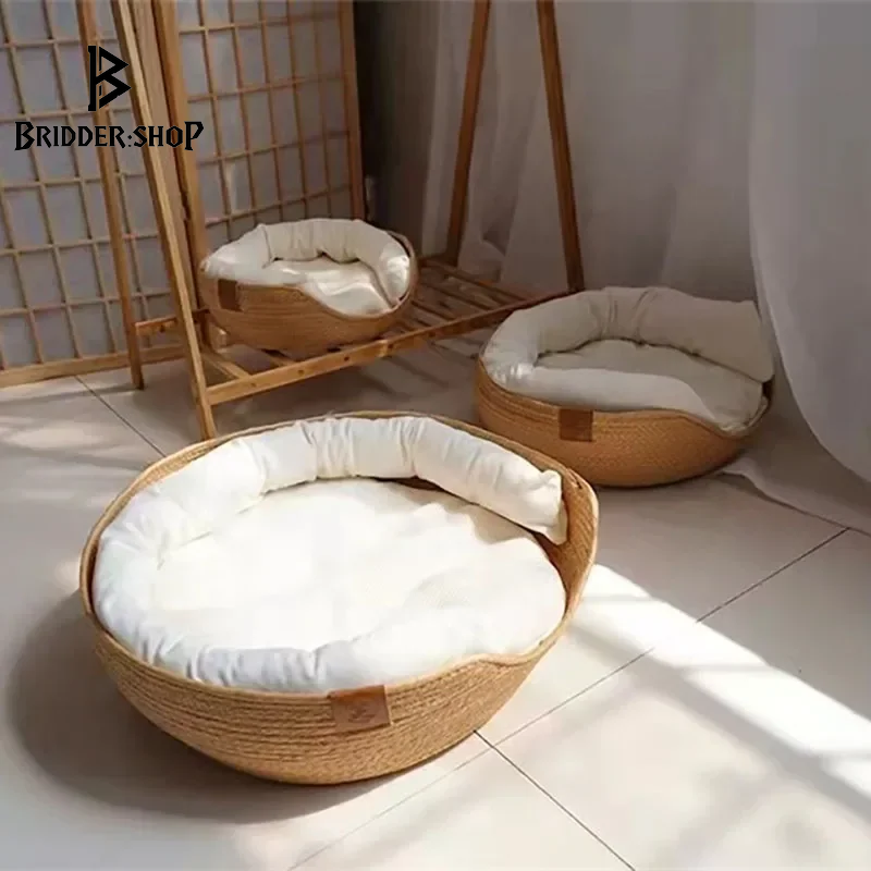 Furry Fortress: The Comfiest Cat Cave & Dog Dream Den with a Waterproof Sleeping Bag for Pawsitive Naps!